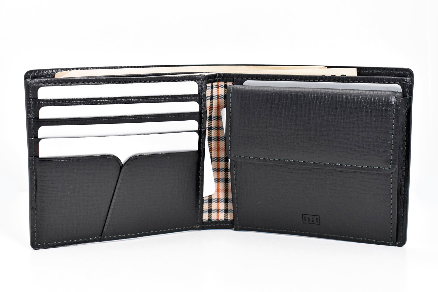 BRITISH（ブリティッシュ） 二つ折り財布（小銭入れあり） 「DAKS ダックス」 DP23113