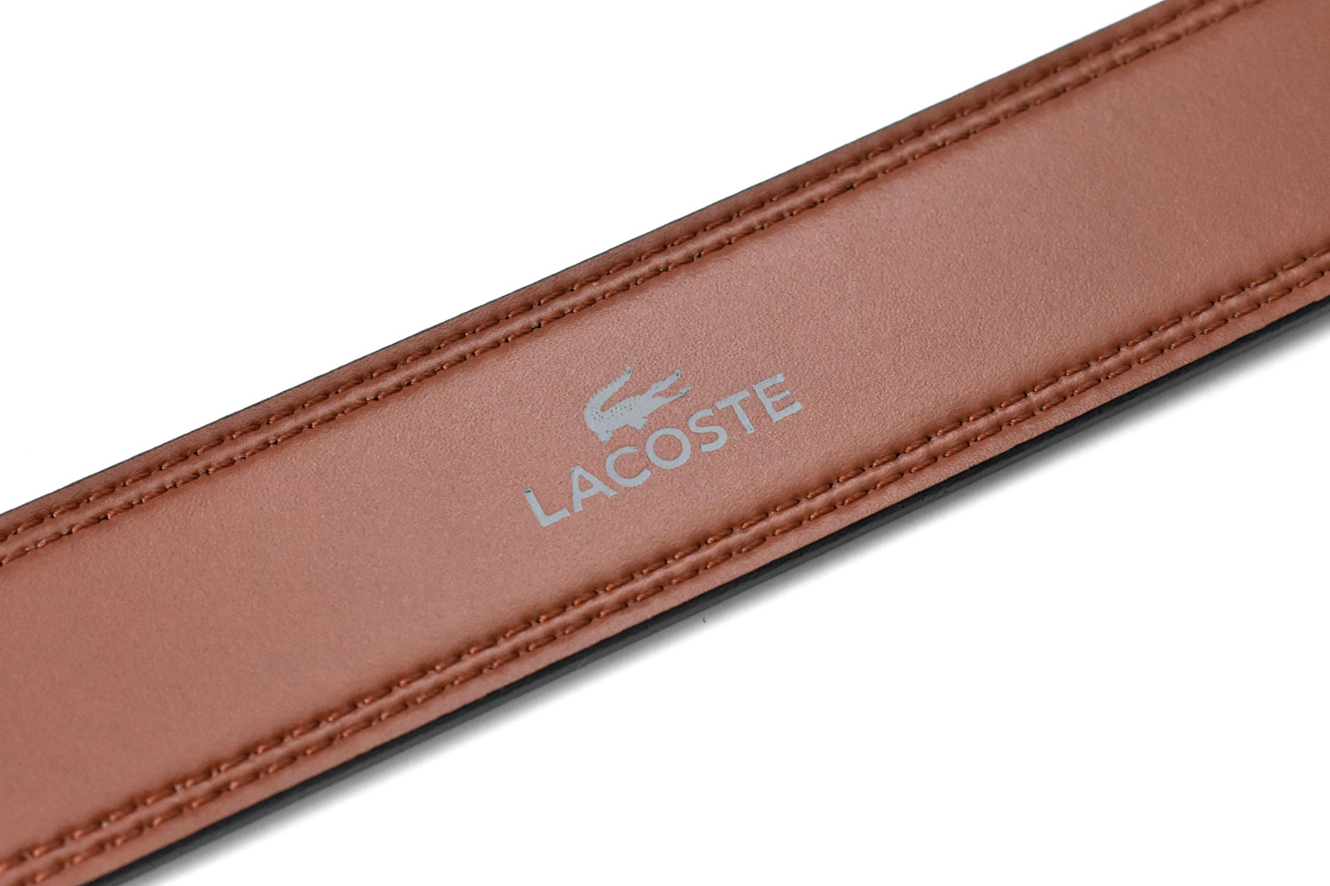 牛革　カジュアルベルト  「LACOSTE（ラコステ）」　LB67865　商品特徴