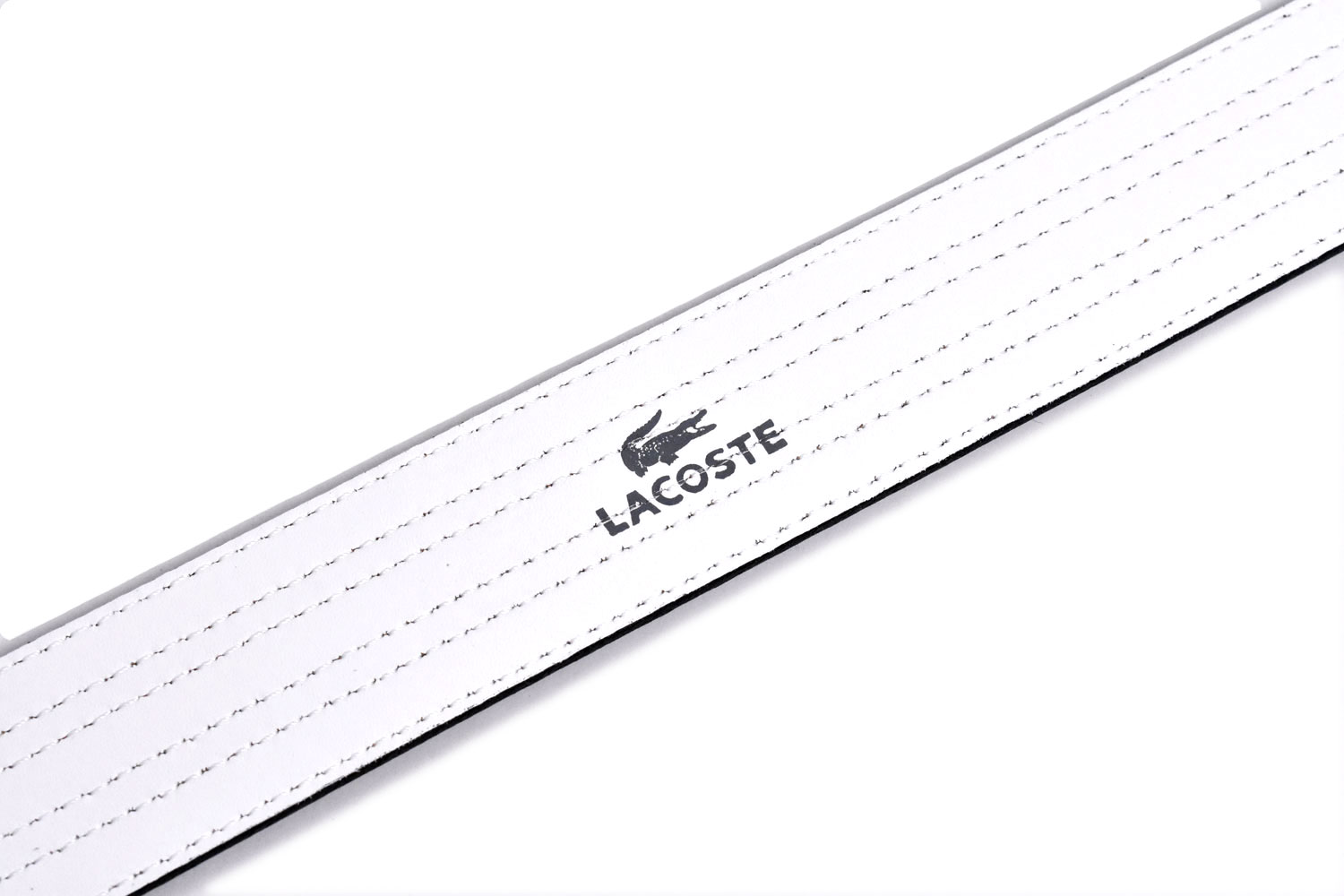 牛革　スポーティーカジュアルベルト  「LACOSTE（ラコステ）」　LB84290 商品特徴