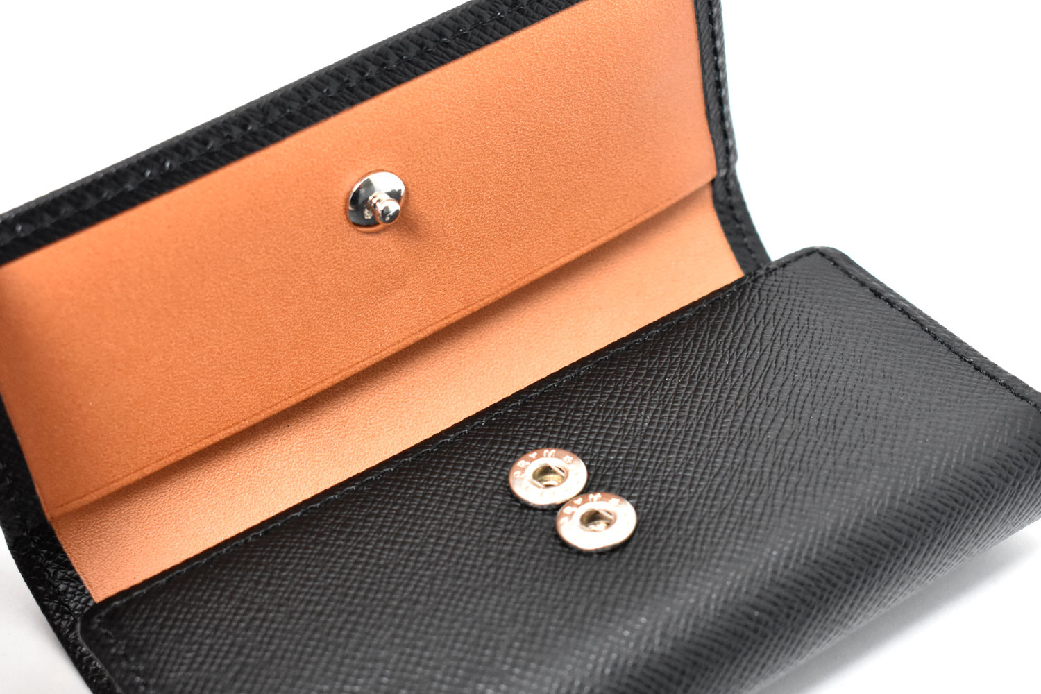 Luster（ラスター） キーケース  「DAKSダックス」　DP35810 商品特徴