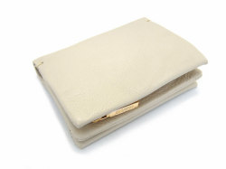 Natural（ナチュラル） 二つ折り財布（ファスナー小銭入れ付き）　「ゴールドファイル」　GP54214　アイボリー　正面
