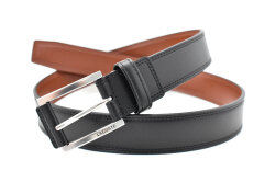 牛革　カジュアルベルト  「LACOSTE（ラコステ）」　LB67865　ブラック　正面