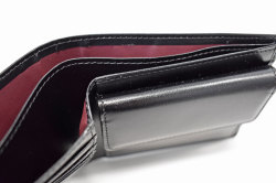 ボックスカーフ　ヴェネチアンレザー　　二つ折り財布（小銭入れあり）  「プレリーギンザ」　NP56118　特徴