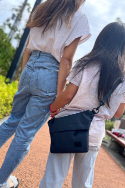 ACTIVE(アクティブ) 防水&耐久&軽量 スリムフィットサコッシュ 「プレリー1957」 NP00710 イメージ画像