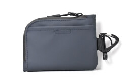 ACTIVE（アクティブ） 防水＆耐久&軽量　ネックストラップ付マルチケース 「プレリー1957」 NP00960 ネイビー　裏面