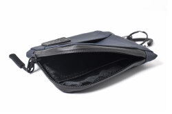 ACTIVE（アクティブ） 防水＆耐久&軽量　ネックストラップ付マルチケース 「プレリー1957」 NP00960 ネイビー　内作り