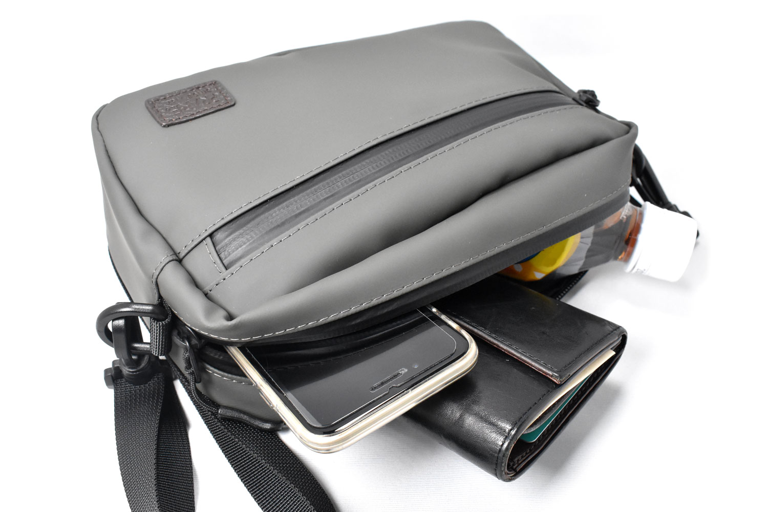 ACTIVE（アクティブ） 防水＆耐久&軽量 ショルダーバッグ 「プレリー