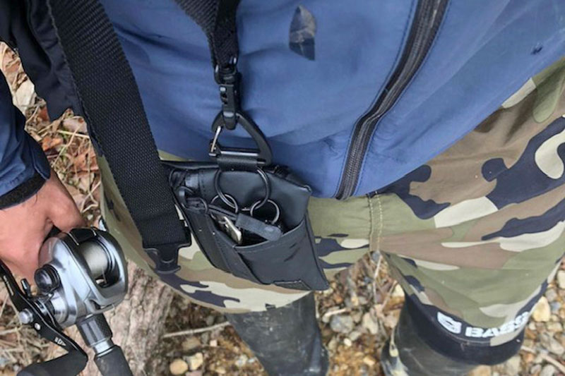 ACTIVE（アクティブ）防水＆耐久&軽量 ネックストラップ付マルチケース